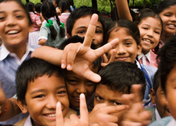 Kisah Wanita yang Menampung Anak Yatim Piatu