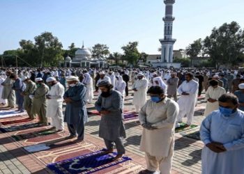 Berangkat dan Pulang Melewati Jalan yang Berbeda pada Hari Raya