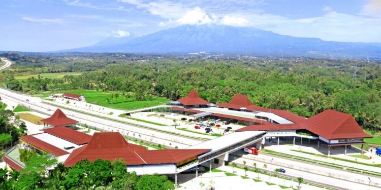 Resta Pendopo KM 456, Pilihan Wisata di Rest Area