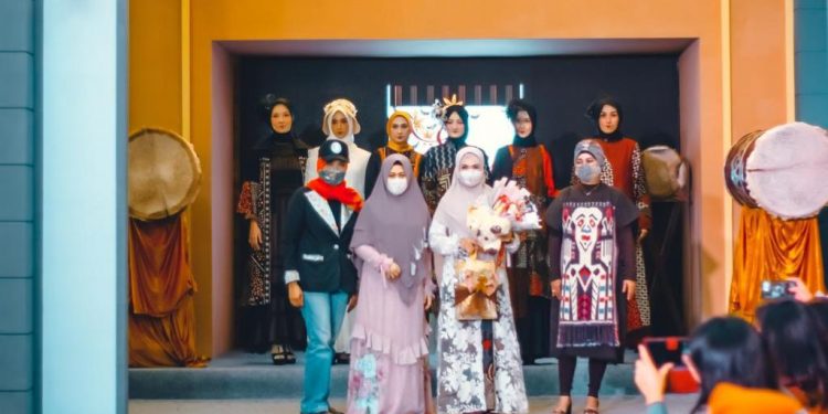 Keindahan Batik Tulis Madura Karya Enny Collection