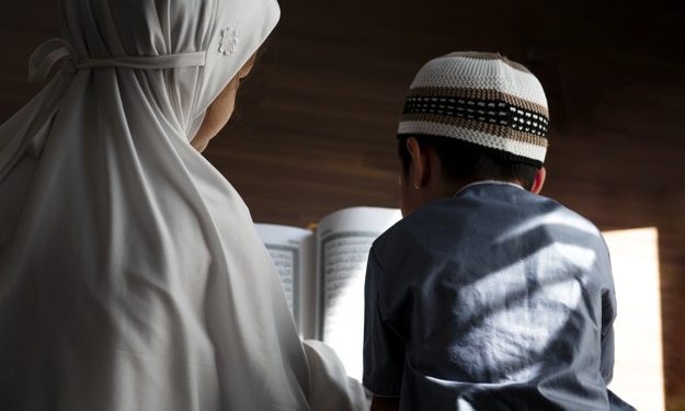 3 Amalan untuk Menyambut Lailatul Qadar di Rumah