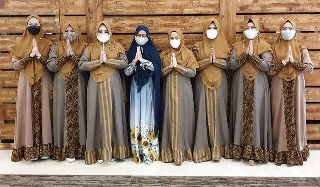 Inspirasi Koleksi Cleo Set Kirana Khimar by Nanda