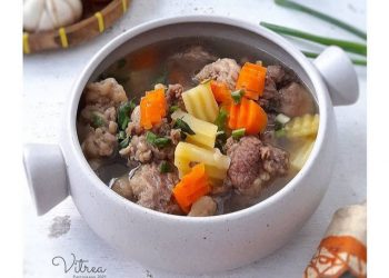 Cara Membuat Sop Daging Lezat untuk Berbuka