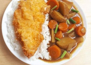 Makan Siang dengan Dua Menu ala Jepang  Lezat