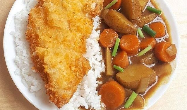 Makan Siang dengan Dua Menu ala Jepang  Lezat