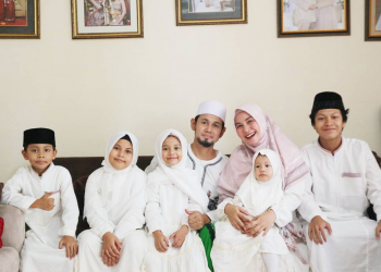 Cerita Lebaran Puput Melati bersama Keluarga