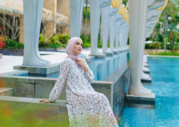 Intan Nuraini: Kolam Renang Jantungnya Rumah