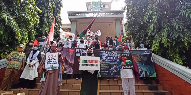 BeIUC dan Komunitas se-Bekasi Gelar Flashmob untuk Palestina