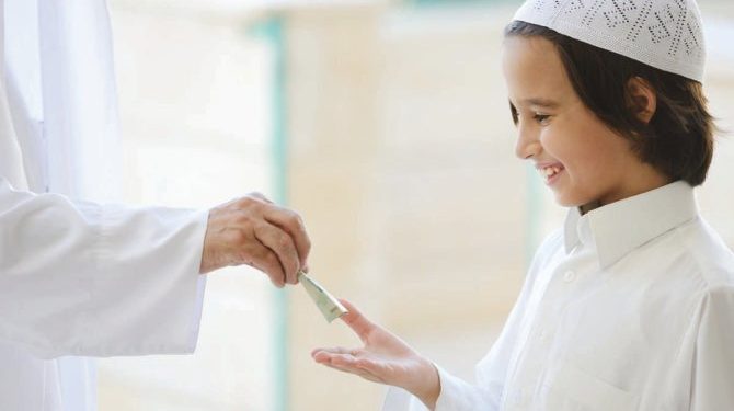 Warga Saudi Mulai Bagikan 'Angpau' Lebaran Lewat Transfer