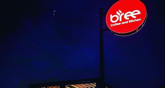 Bree Coffee and Kitchen, Cafe Keren Semi Outdoor