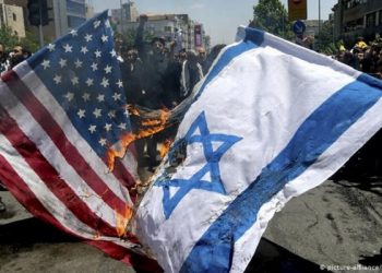 Hancur-hancuran Zionis Pertahankan Harga Dirinya di Dunia Internasional