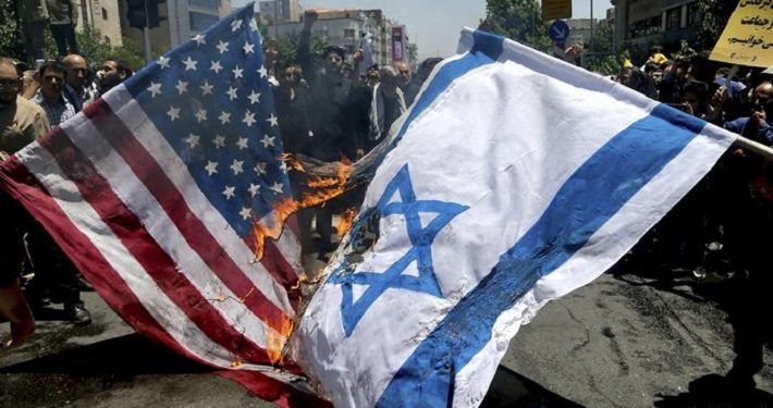 Hancur-hancuran Zionis Pertahankan Harga Dirinya di Dunia Internasional