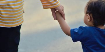 15 Tips Membangun Ikatan Hati dengan Anak