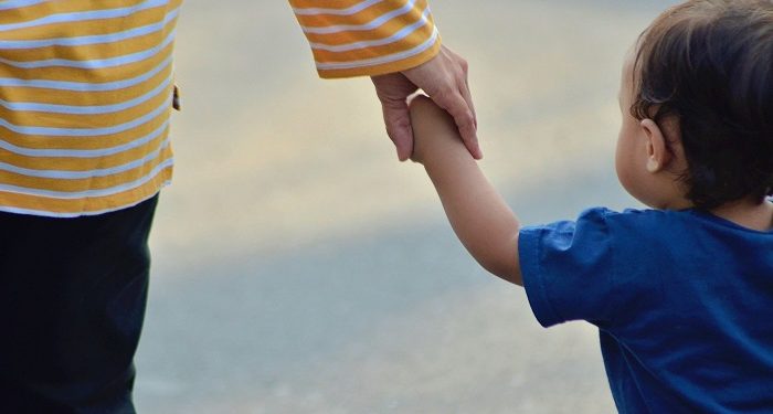 15 Tips Membangun Ikatan Hati dengan Anak