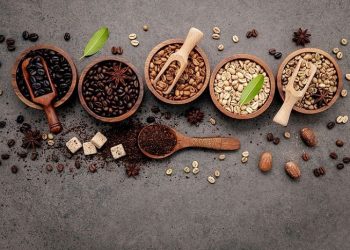 Scrub Kopi Bisa Menyamarkan Selulit