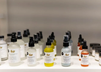 Campuran Niacinamide dan Vitamin C untuk Kulit Amankah?