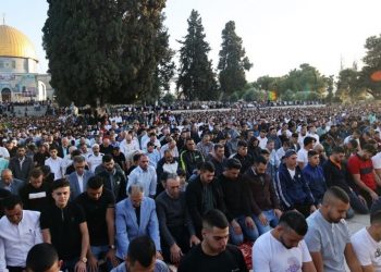 Shalat Idul Fitri Digelar di Masjid Al-Aqsha Pasca Serangan Israel