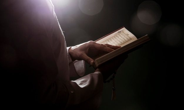 Memahami Tafsir Surah Al-Falaq