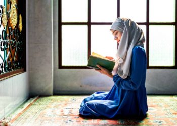 Makna Hadis tentang Belajar dan Mengajarkan Al-Qur’an