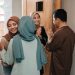 Adab Berkunjung (foto: istockphoto)