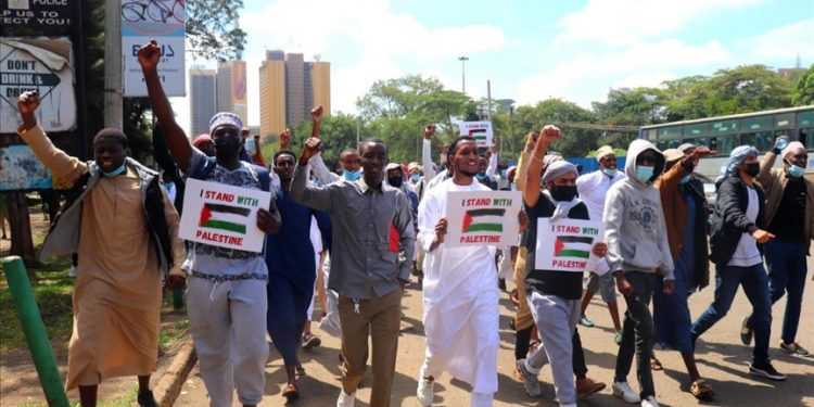 Muslim Kenya Rayakan Idul Fitri dengan Aksi Solidaritas Palestina