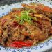 Santap Siang dengan Kepiting Asam Manis