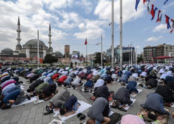 Erdogan Resmikan Masjid Baru di Lapangan Taksim Istanbul