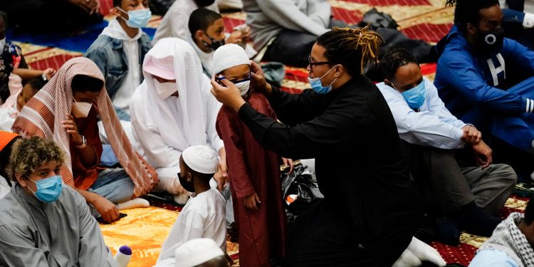 Muslim Amerika Akhirnya Bisa Shalat Id Setelah Ada Pelonggaran Covid-19