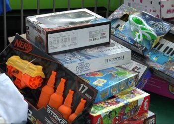 Muslim New York Adakan Acara Bagi Hadiah Mainan untuk Anak-Anak