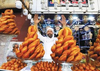 Naaem Jadi Makanan Manis Ramadan yang Hemat di Damaskus