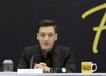 Pesan Idul Fitri Ozil Juga Kirimkan Doa untuk Warga palestina