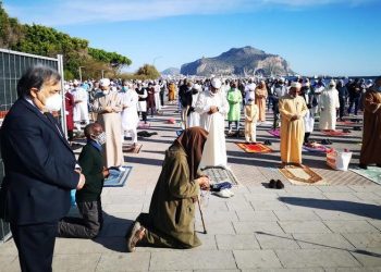 Muslim di Palermo Italia Gelar Shalat Id dan Juga Doakan Palestina