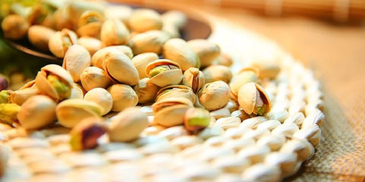 4 Manfaat Kacang Pistachio untuk Kesehatan