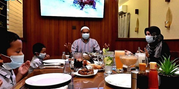 Tradisi Ramadan Dilestarikan Warga Indonesia yang Ada di Saudi