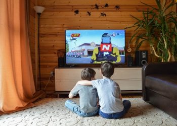 12 Dampak Negatif Televisi pada Anak