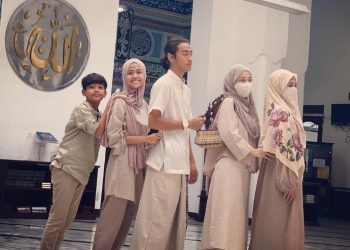 Cerita Ummi Pipik Berperan Ganda Mendidik 4 Anaknya