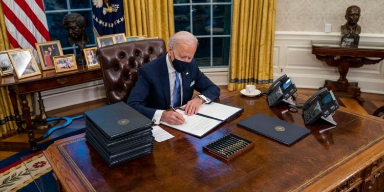 RUU Kejahatan Kebencian Anti Asia Menjadi Undang-Undang di AS