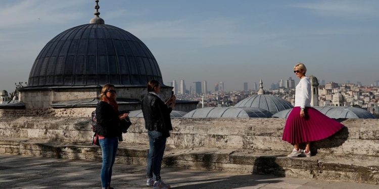 Kunjungan Wisatawan Asing Masih Belum Normal di Turki Akibat Pandemi