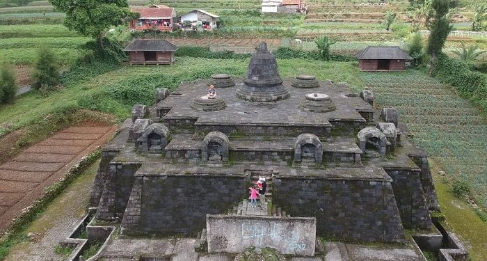 Wisata Ke Cianjur Replika, Disebut Mirip Candi Borobudur