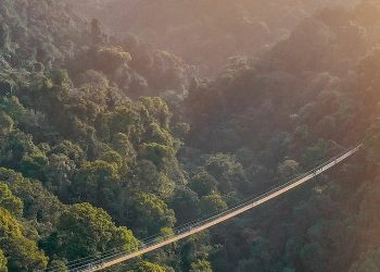 Wisata Jembatan Gantung Situ Gunung Suspension Bridge Sukabumi