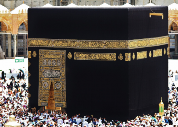 Kisah Pembangunan Ka’bah oleh Orang-orang Quraisy