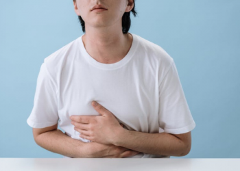 Mengenal GERD, Penyakit Asam Lambung Sebabkan Perih di Dada