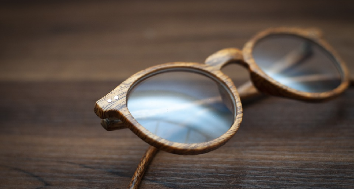 Memilih Kaca Mata Sesuai Bentuk Wajah