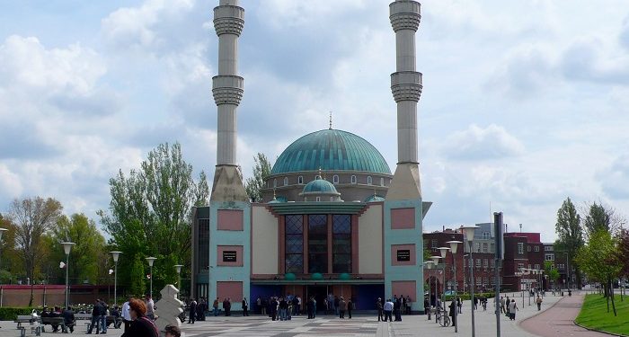 Terjemahan dan Isi Kandungan Hadis Kedua Arbain An Nawawiyah