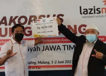 Muhammadiyah Serahkan Donasi Rp32 Milyar Lebih untuk Palestina (foto: Lazismu Jawa Timur)