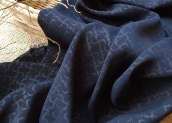 Kain Fursan Emboss, Primadona Bahan Abaya Muslimah