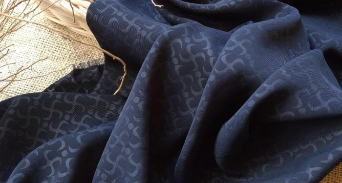 Kain Fursan Emboss, Primadona Bahan Abaya Muslimah