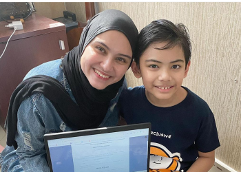 Cerita Zee Zee tentang Hasil Belajar Khaleev