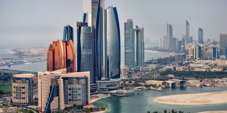 Abu Dhabi: Hanya yang Sudah Divaksinasi Covid-19 Boleh Masuki Area Publik