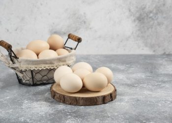 5 Bahan Alami Hilangkan Bau Amis